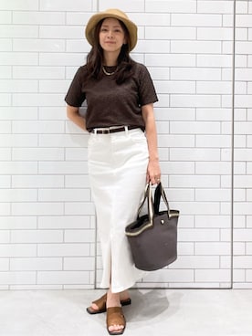 「アイテム（デニムスカート、ホワイト系）」を使った、oiさん（レディース・155cm）の春コーディネート