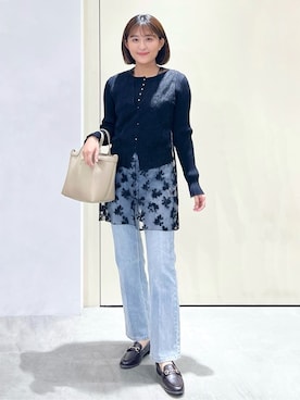 「OPAQUE.CLIP（オペークドットクリップ）のシアー刺繍チュニックブラウス【洗濯機OK】（シャツ/ブラウス、ブラック系）」を使った、Unaさん（レディース・160cm）の春コーディネート