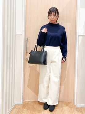 「SHOO・LA・RUE（シューラルー）の【洗濯機可/セットアップ可/インせず着られる】もちもち裾ラウンドニット（ニット/セーター、ブルー系）」を使った、natsumiさん（レディース・160cm）の冬コーディネート