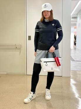「アイテム（その他、レッド系）」を使った、タケさん（レディース・157cm）の春コーディネート