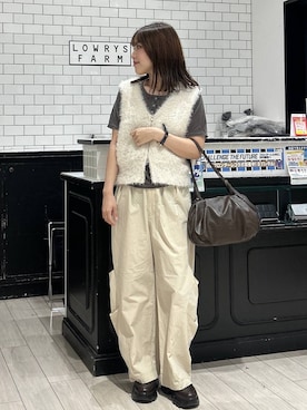 「LOWRYS FARM（ローリーズファーム）のアイテム（ベスト）」を使った、れみ　　さん（レディース・157cm）の夏コーディネート