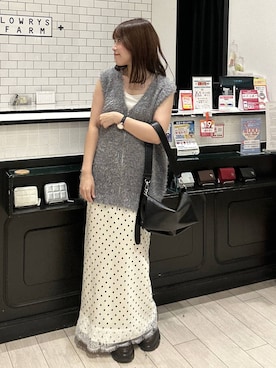 「LOWRYS FARM（ローリーズファーム）のアイテム（ベスト）」を使った、れみ　　さん（レディース・157cm）の秋コーディネート