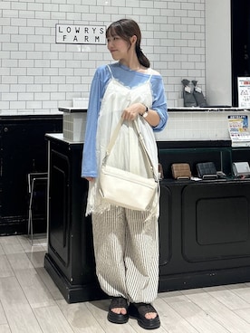 「アイテム（バレッタ/ヘアクリップ、ゴールド系）」を使った、れみ　　さん（レディース・157cm）の夏コーディネート