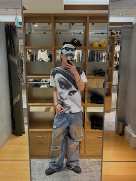 「WHO'S WHO gallery（フーズフーギャラリー）のVIDEO SHOP × PeterAnderson Facephoto TEE（Tシャツ/カットソー、ホワイト系）」を使った、Rionさん（メンズ・170cm）の夏コーディネート