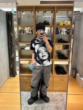 「WHO'S WHO gallery（フーズフーギャラリー）のVIDEO SHOP × PeterAnderson Facephoto TEE（Tシャツ/カットソー、ブラック系）」を使った、Rionさん（メンズ・170cm）の夏コーディネート