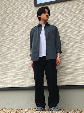 「GU（ジーユー）のアイテム（シャツ/ブラウス、グレー系）」を使った、QOOさん（メンズ・167cm）の夏コーディネート