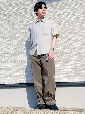 「green label relaxing（グリーンレーベルリラクシング）のアイテム（シャツ/ブラウス、グレー系）」を使った、QOOさん（メンズ・167cm）の夏コーディネート
