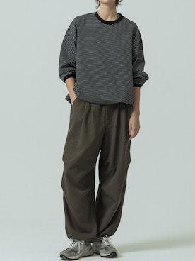 「SLICK（スリック）のアイテム（パンツ）」を使った、slickwearさん（レディース・176cm）の春コーディネート