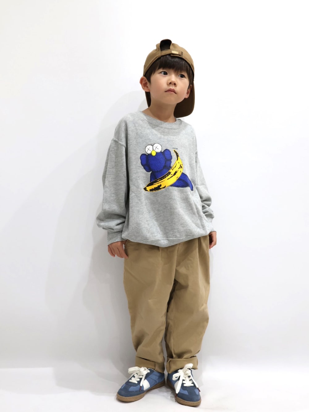「キャップ、秋コーデ、秋服準備はじめました、チノパン、スウェット、スニーカー、ストリート、カジュアルコーデ、お出かけコーデ、休日スタイル、プチプラ、UNIQLO」｜「DANTONのDANTON | ポリエステルサージ 6Pキャップ（キャップ、イエロー系）」を使った、Nana…Haku…‪‪さん（キッズ・110cm）の秋コーディネートの1枚目の写真