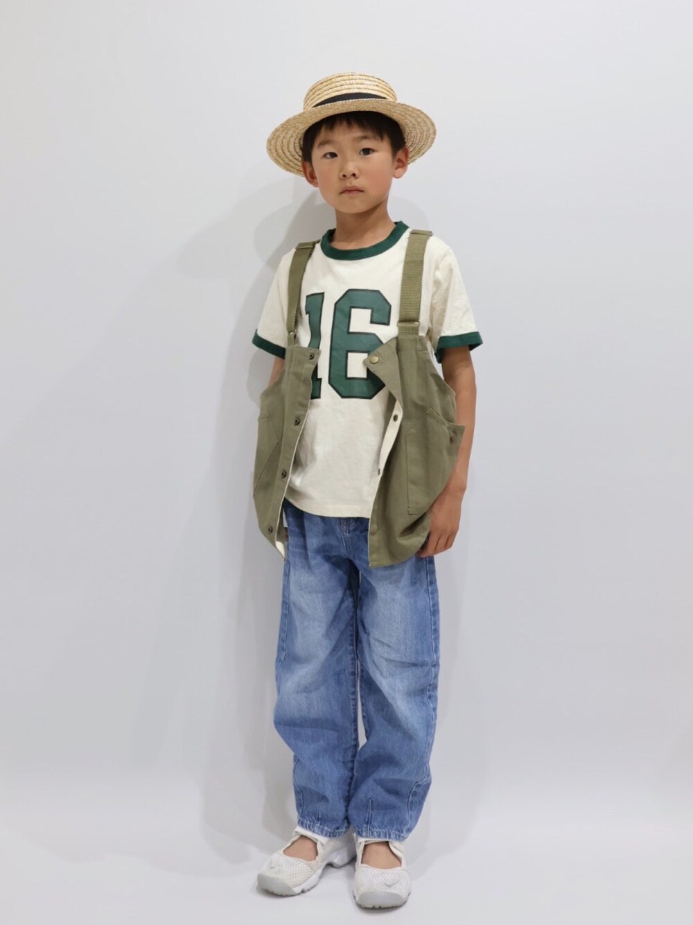 「お出かけコーデ日記、ベスト、カンカン帽、デニム、デニムパンツ、エアリフト、カジュアルコーデ、NIKE、初夏コーデ、春夏コーデ、休日スタイル」｜「西松屋のアイテム（帽子、ベージュ系）」を使った、Nana…Haku…‪‪さん（キッズ・100cm）の春コーディネートの1枚目の写真