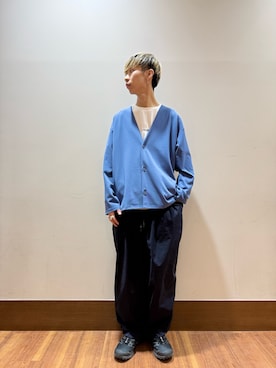 「ITEMS URBANRESEARCH（アイテムズ アーバンリサーチ）のUVカット梨地カーディガン+刺繍Tシャツセット(楽着シリーズ)（カーディガン/ボレロ、ブルー系）」を使った、nickさん（メンズ・175cm）の春コーディネート
