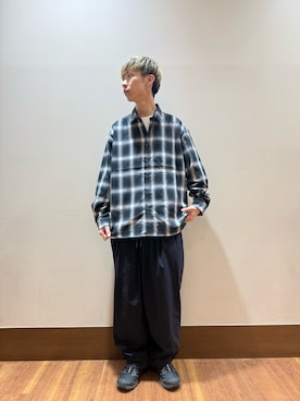 「ITEMS URBANRESEARCH（アイテムズ アーバンリサーチ）のオンブレチェックレギュラーカラーライトシャツ（シャツ/ブラウス、ブラック系）」を使った、nickさん（メンズ・175cm）の春コーディネート