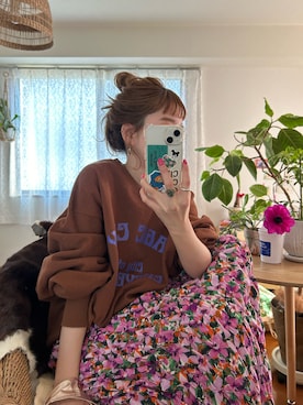 「アイテム（スカート、パープル系）」を使った、Kanakoさん（レディース・163cm）の春コーディネート