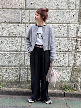 「アイテム（スラックス、ブラック系）」を使った、Kanakoさん（レディース・163cm）の秋コーディネート