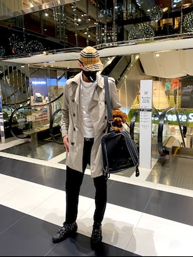 「1017 ALYX 9SM（アリクス）のアイテム（トップス）」を使った、Curtis Wengさん（メンズ・175cm）の秋コーディネート