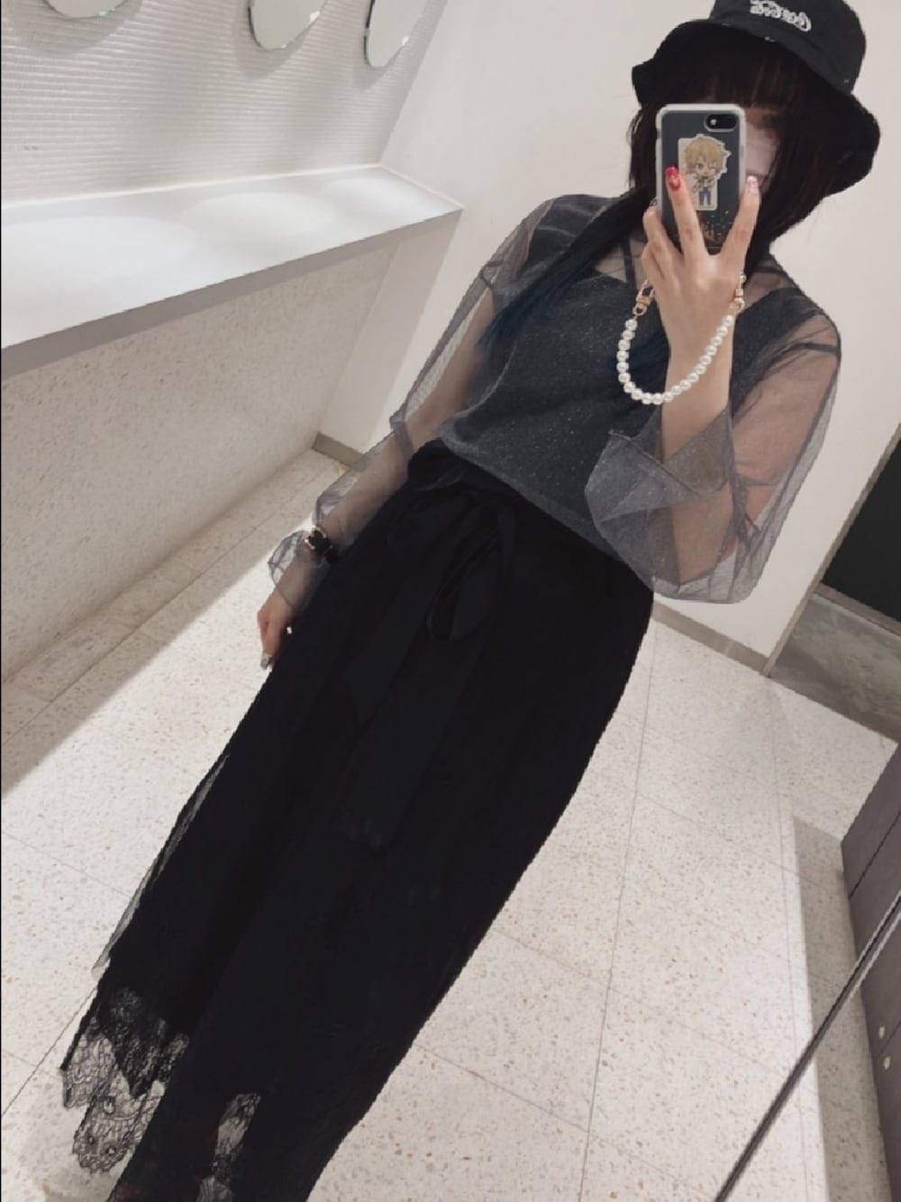 「Design Tshirts Store graniphのアイテム（ハット、ブラック系）」を使った、駒子さん（レディース・160cm）の夏コーディネートの1枚目の写真
