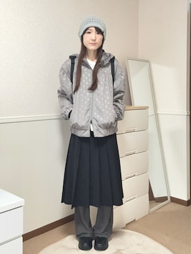 「RONRON（ロンロン）のアイテム（ナイロンジャケット、グレー系）」を使った、aoiさん（レディース・161cm）の春コーディネート