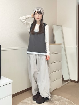 「COYSEIOのアイテム（タンクトップ、グレー系）」を使った、aoiさん（レディース・161cm）の春コーディネート
