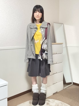 「COYSEIOのアイテム（Tシャツ/カットソー、イエロー系）」を使った、aoiさん（レディース・161cm）の秋コーディネート