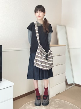 「COYSEIOのアイテム（Tシャツ/カットソー、ブラック系）」を使った、aoiさん（レディース・161cm）の春コーディネート