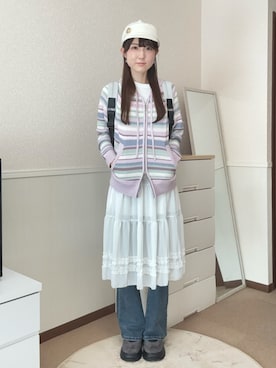 「HUG YOUR SKIN（ハグユアスキン）のアイテム（パーカー、ピンク系）」を使った、aoiさん（レディース・161cm）の春コーディネート