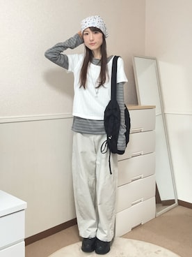 「COYSEIOのアイテム（ストール/ショール、ホワイト系）」を使った、aoiさん（レディース・161cm）の春コーディネート