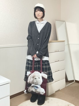 「OAFISH（オアフィッシュ）のアイテム（キャップ、ホワイト系）」を使った、aoiさん（レディース・161cm）の秋コーディネート