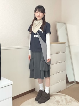 「COYSEIOのアイテム（スニーカー、ブラウン系）」を使った、aoiさん（レディース・161cm）の春コーディネート