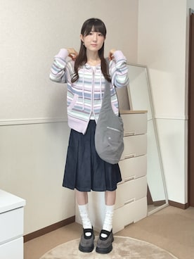 「SALT AND CHOCOLATE（ソルトアンドチョコレート）のアイテム（スニーカー、グレー系）」を使った、aoiさん（レディース・161cm）の春コーディネート