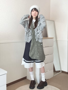 「HUG YOUR SKIN（ハグユアスキン）のDot Big Pocket Hoodie (Gray)（パーカー、グレー系）」を使った、aoiさん（レディース・161cm）の春コーディネート