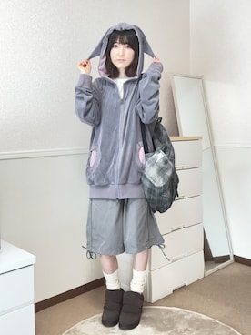 「COYSEIOのアイテム（パーカー、グレー系）」を使った、aoiさん（レディース・161cm）の秋コーディネート
