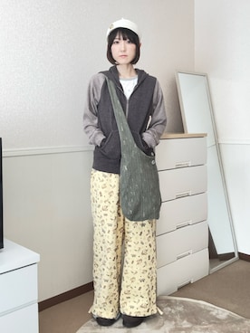 「COYSEIOのアイテム（パーカー、ブラウン系）」を使った、aoiさん（レディース・161cm）の秋コーディネート