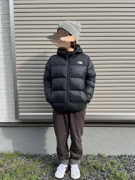 「アイテム（ニットキャップ/ビーニー、グレー系）」を使った、monさん（レディース・147cm）の冬コーディネート