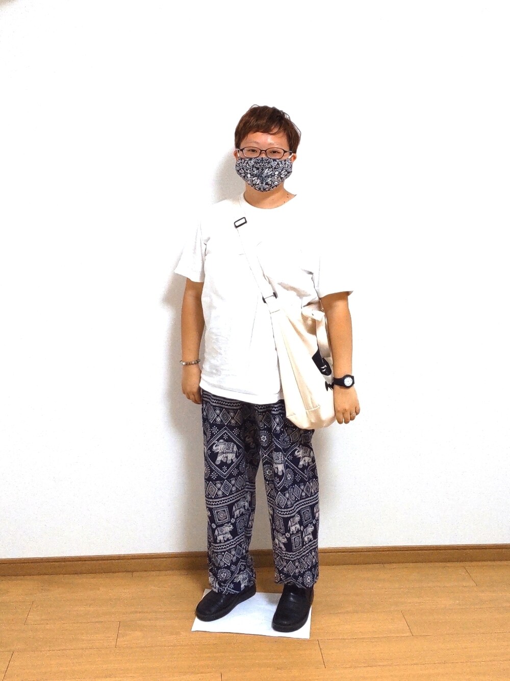 「動物ファッション、エスニックパンツ、無印良品、マスク」｜「49BoYのアイテム（パンツ、ブラック系）」を使った、tomato3さん（レディース・155cm）の夏コーディネートの1枚目の写真