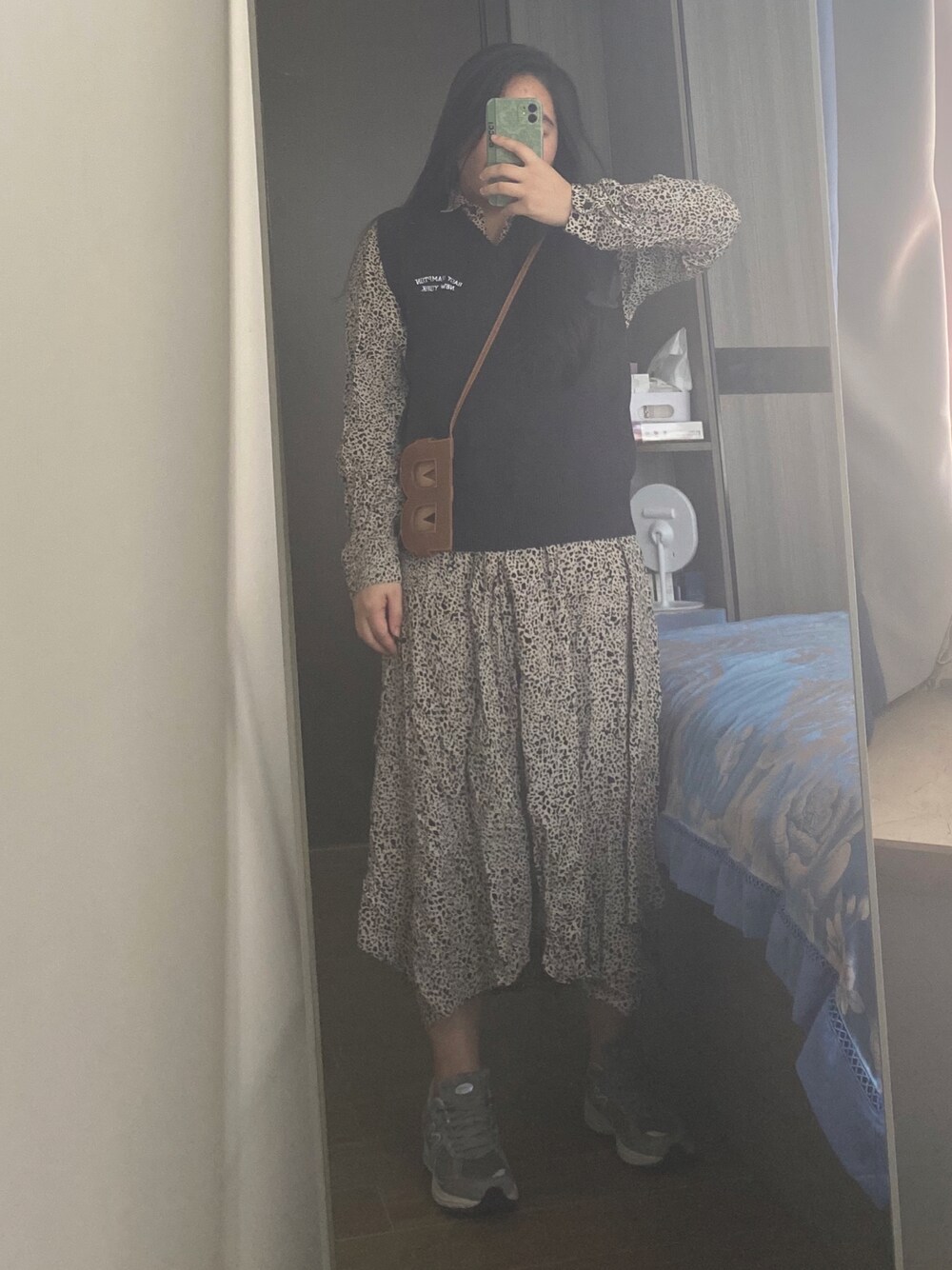 「SLYのアイテム（ワンピース、ベージュ系）」を使った、FALA.さん（レディース・153cm）の秋コーディネートの1枚目の写真