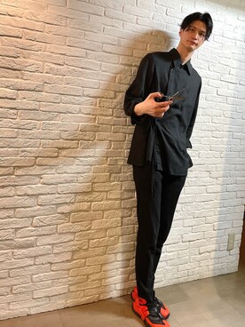 「美容師」｜「アイテム（財布/小物）」を使った、とおるさん（メンズ・178cm）の秋コーディネート