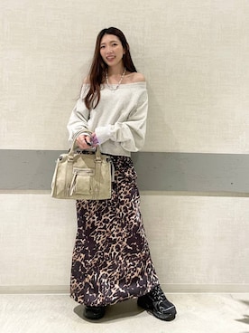 「アイテム（アクセサリー）」を使った、えりーさん（レディース・165cm・20代）の秋コーディネート