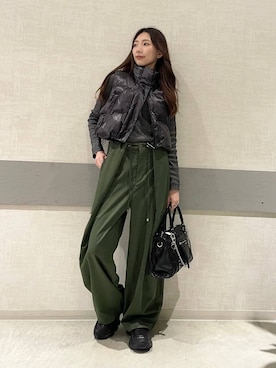 「アイテム（ベスト）」を使った、えりーさん（レディース・165cm・30代）の冬コーディネート