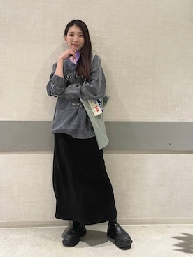 「アイテム（カードケース）」を使った、えりーさん（レディース・165cm）の秋コーディネート
