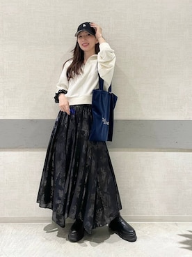 「アイテム（スウェット）」を使った、えりーさん（レディース・165cm・30代）の秋コーディネート