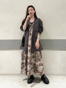 「アイテム（PC・スマホグッズ/家電）」を使った、えりーさん（レディース・165cm）の秋コーディネート