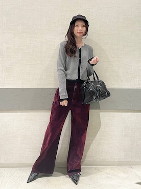 「アイテム（デニムパンツ、レッド系）」を使った、えりーさん（レディース・165cm）の秋コーディネート