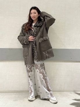 「アイテム（ムートンコート）」を使った、えりーさん（レディース・165cm・20代）の秋コーディネート