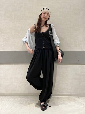 「JEANASIS（ジーナシス）のアイテム（パンツ）」を使った、えりーさん（レディース・165cm）の春コーディネート