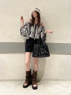 「LOWRYS FARM（ローリーズファーム）のステンレスロングネックレス　605355（ネックレス、シルバー系）」を使った、えりーさん（レディース・160cm）の春コーディネート