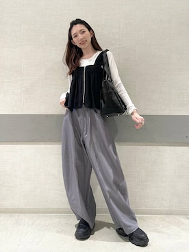 「JEANASIS（ジーナシス）のセミシアーリブヘンリー LS/326122（Tシャツ/カットソー、ホワイト系）」を使った、えりーさん（レディース・160cm）の春コーディネート