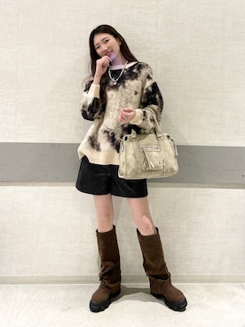 「アイテム（ボストンバッグ）」を使った、えりーさん（レディース・165cm・30代）の秋コーディネート