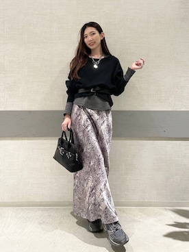 「JEANASIS（ジーナシス）のソフトラメリブUネックLS TEE/240318（Tシャツ/カットソー）」を使った、えりーさん（レディース・165cm）の冬コーディネート