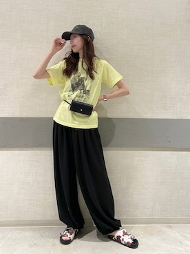 「JEANASIS（ジーナシス）のアイテム（パンツ）」を使った、えりーさん（レディース・165cm）の春コーディネート