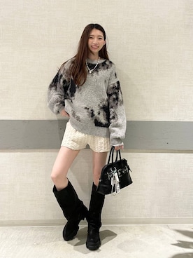 「アイテム（スマホグッズ）」を使った、えりーさん（レディース・165cm）の秋コーディネート